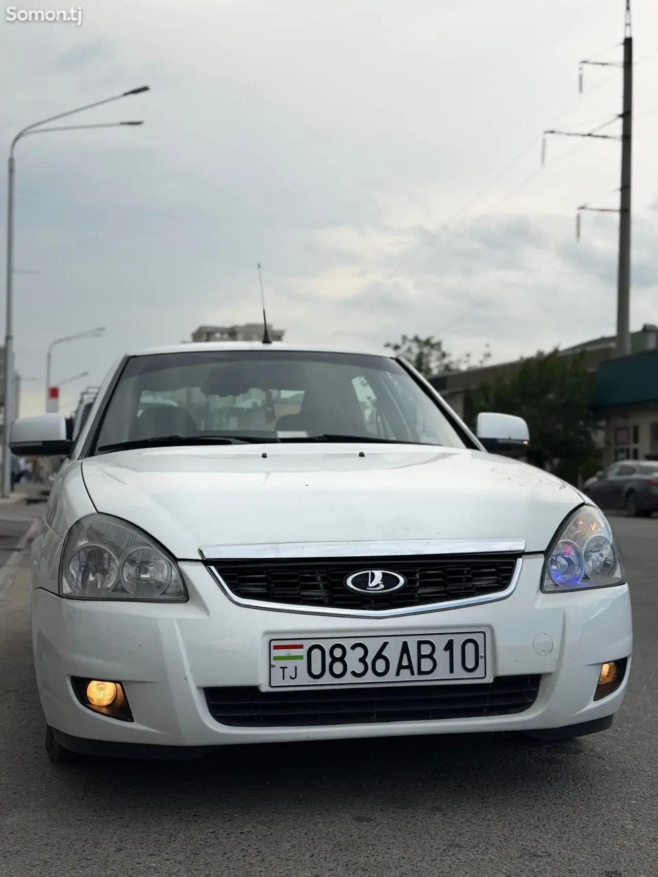Lada (ВАЗ) Priora 2010 · 1.6 MT