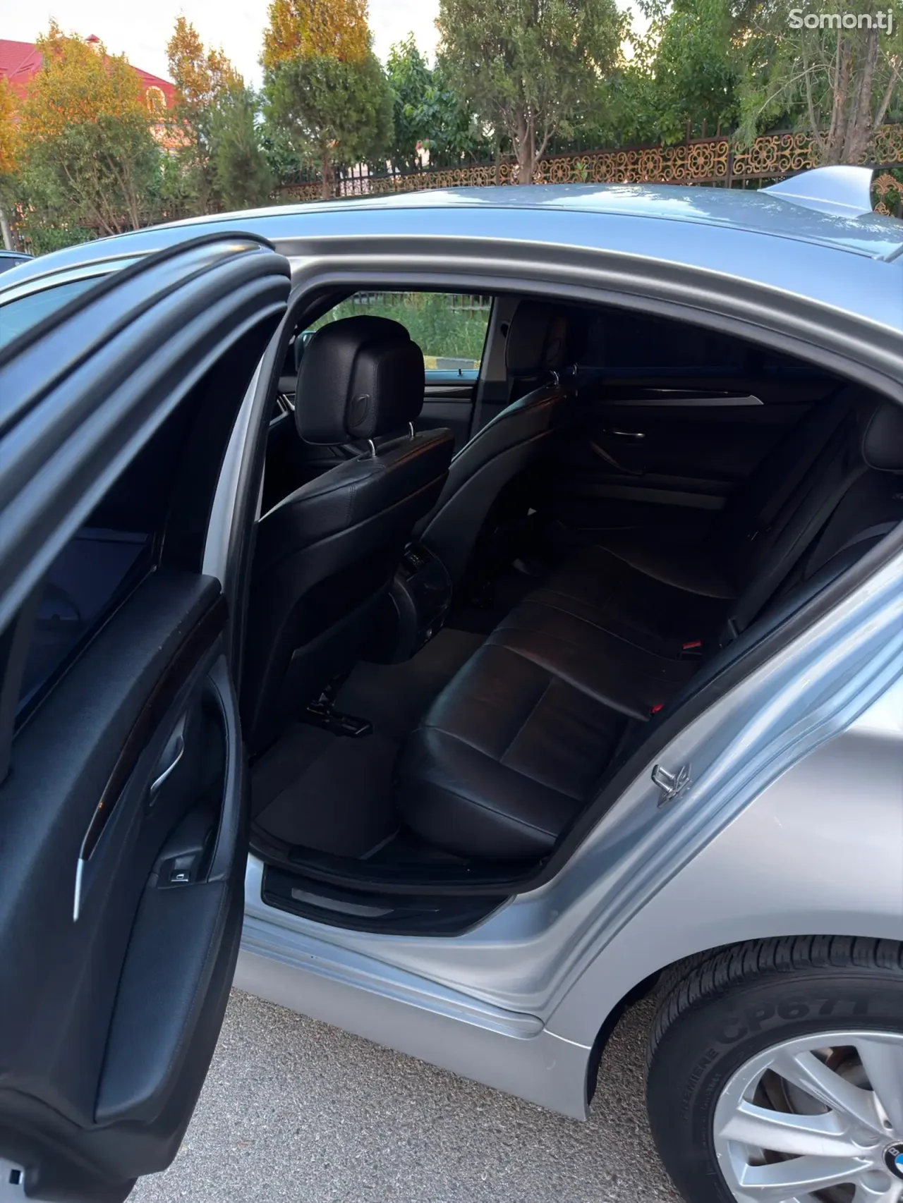 BMW 5 series 2012 · 2.0 AT