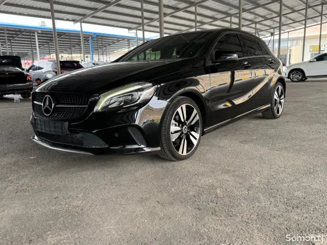 Mercedes-Benz A class 2017 · 2.0 AT