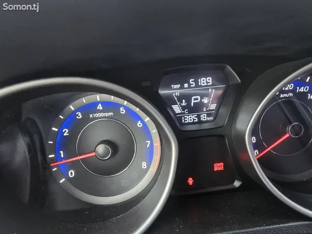 Hyundai Avante 2014 · 1.6 AT
