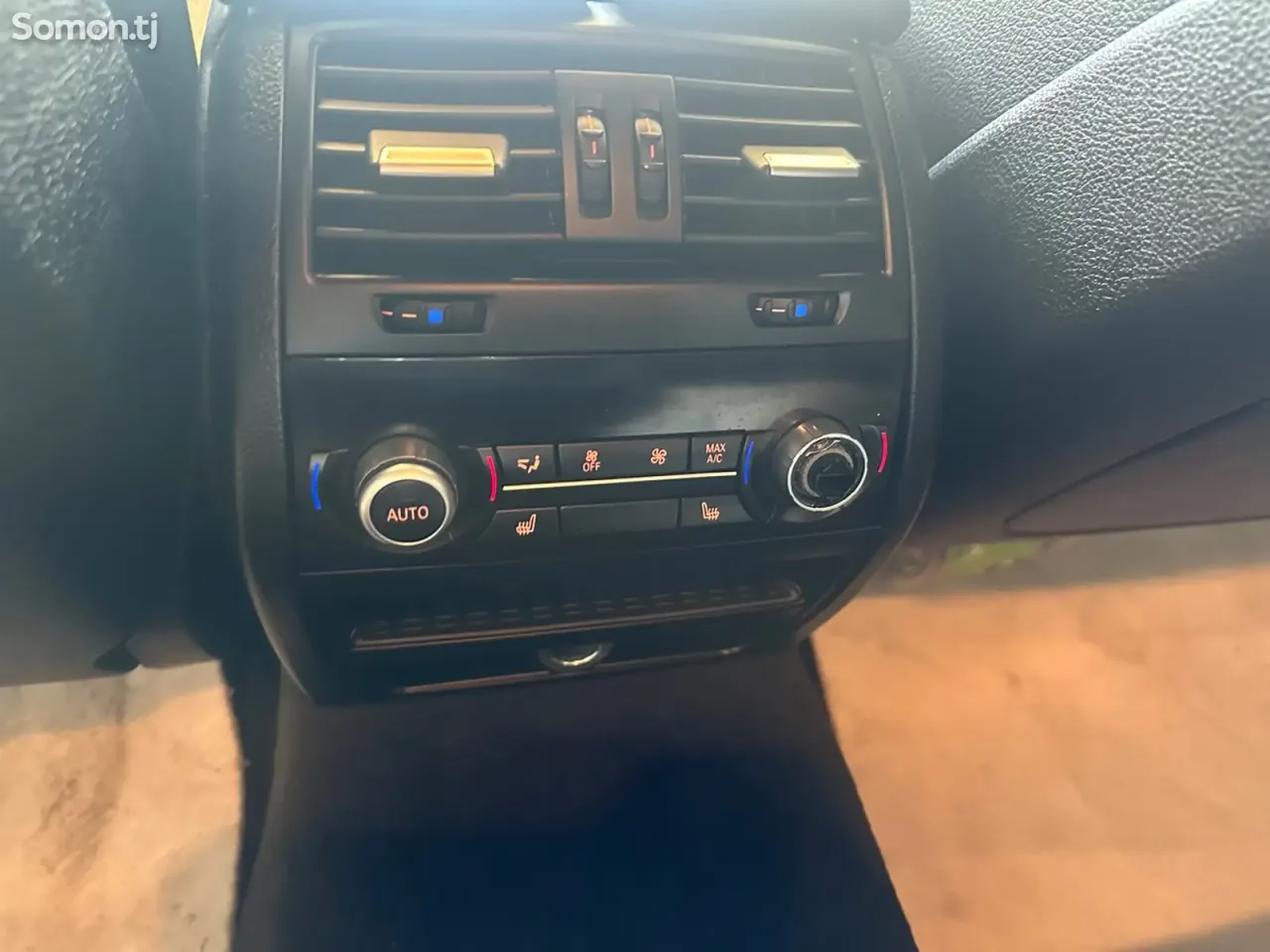 BMW 5 series 2016 · 2.0 AT