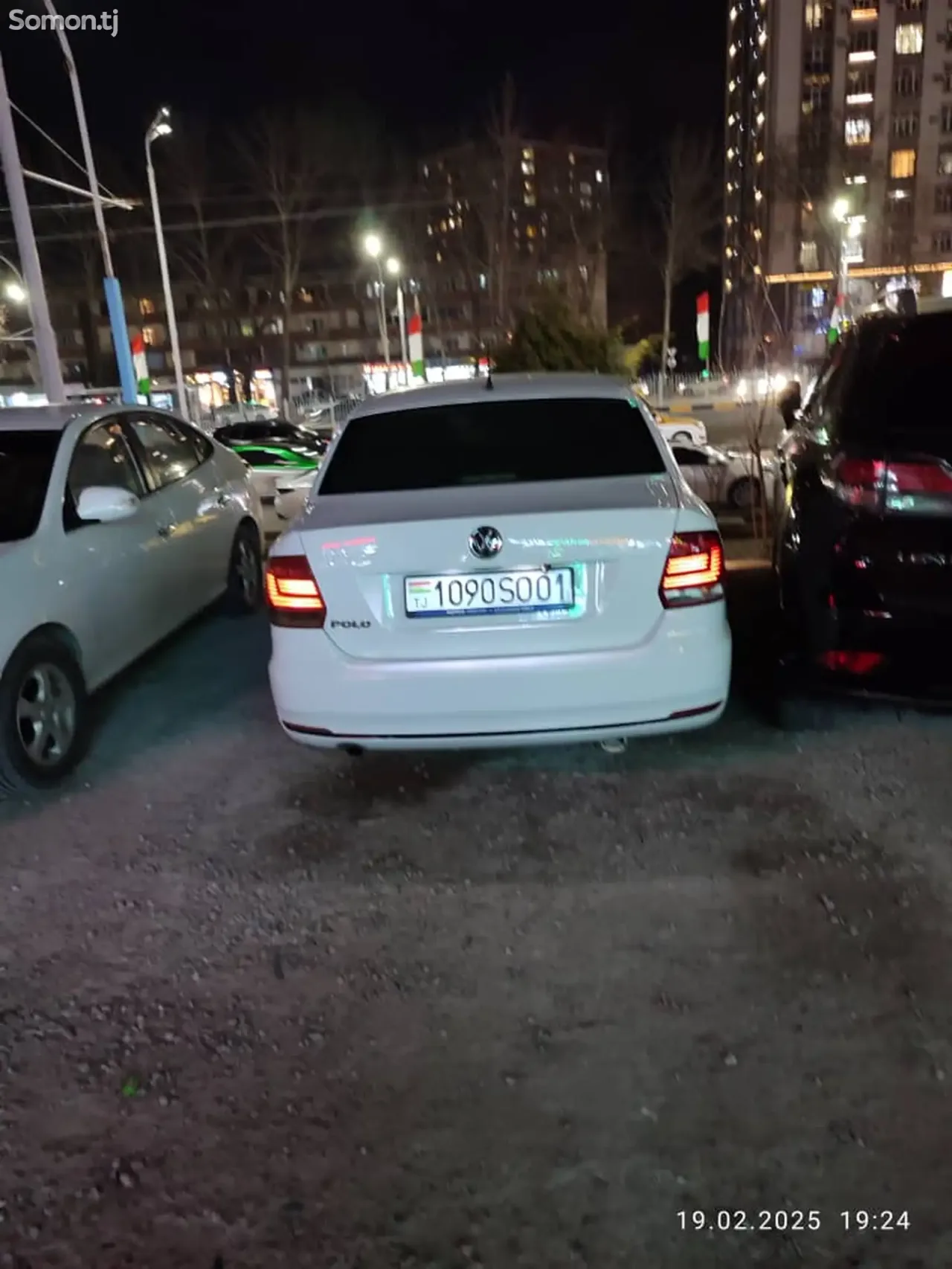 Volkswagen Polo 2016 · 1.6 MT