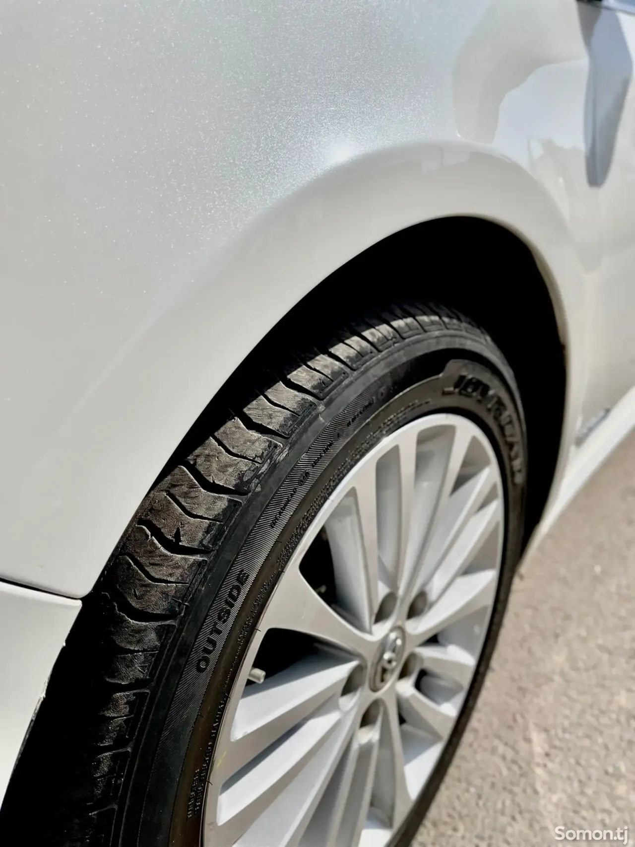 Toyota Avalon 2015 · 2.5 AT