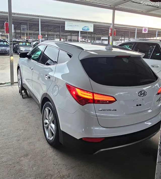 Hyundai Santa Fe 2015 · 2.0 AT