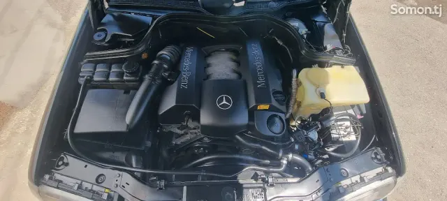 Mercedes-Benz C class 1999 · 2.4 AT