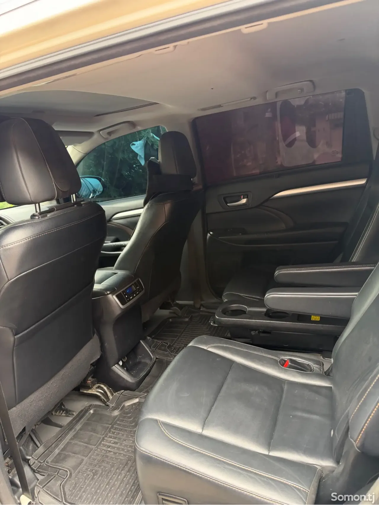 Toyota Highlander 2016 · 3.5 AT