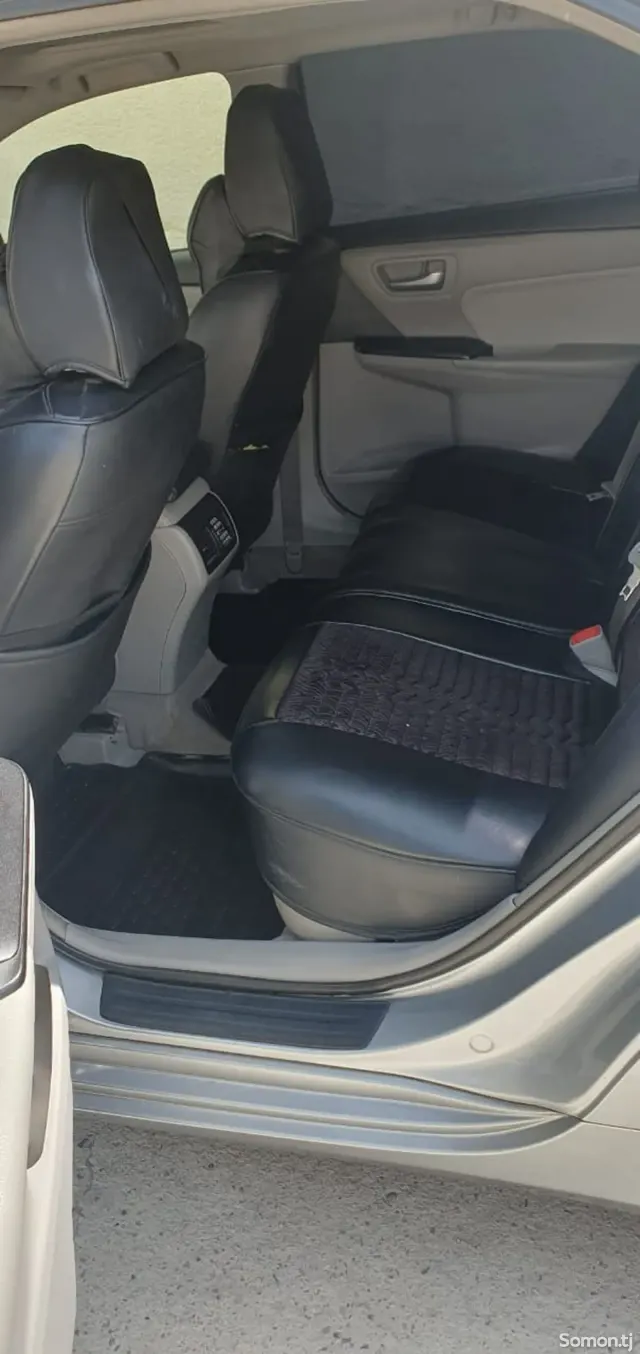 Toyota Camry 2016 · 2.5 AT