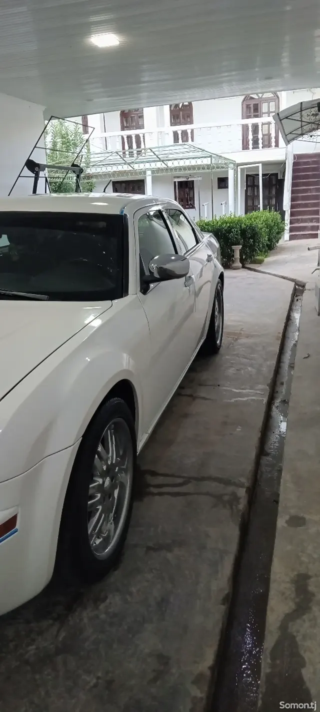 Chrysler 300C 2008 · 2.7 AT