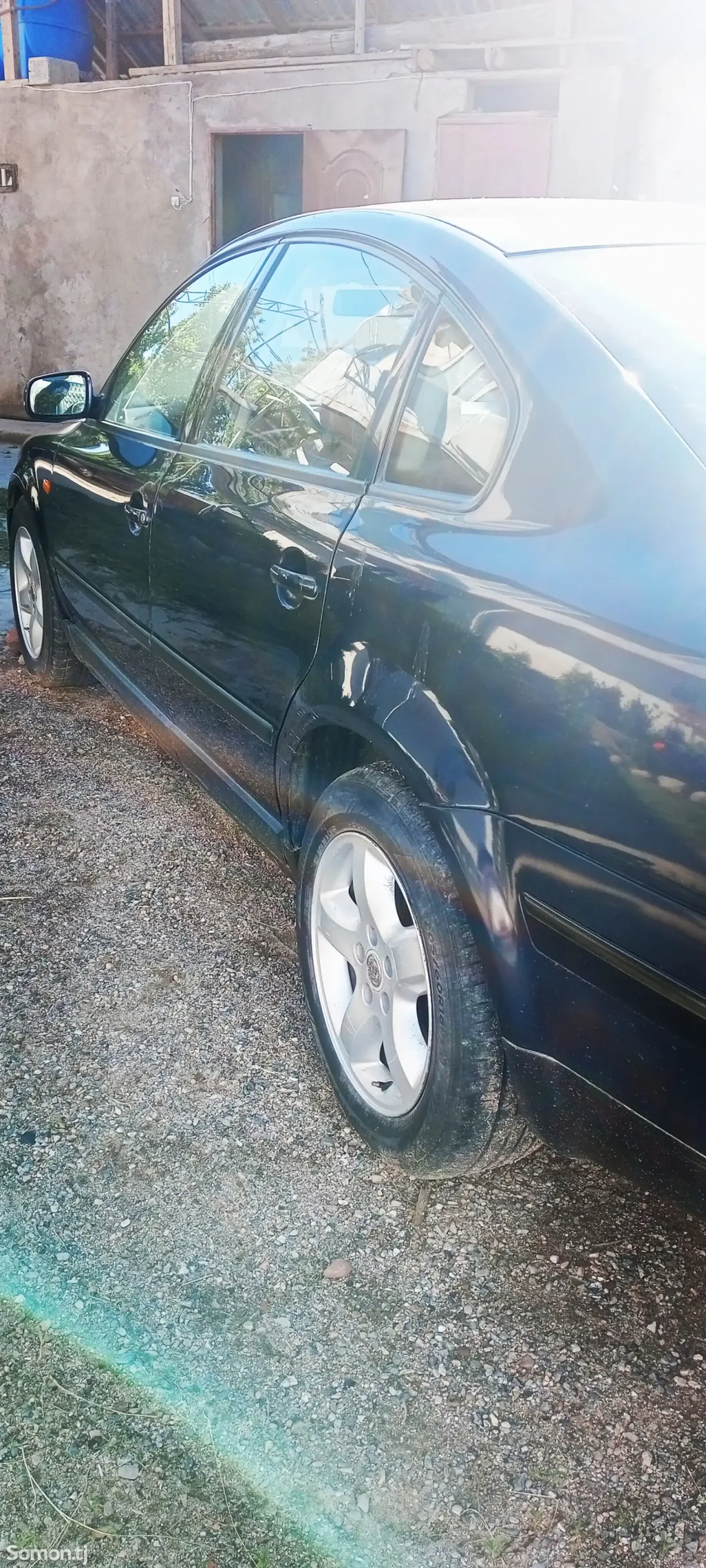 Volkswagen Passat 1998 · 1.8 MT
