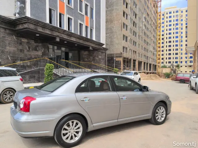 Toyota Avensis 2008 · 2.0 AT