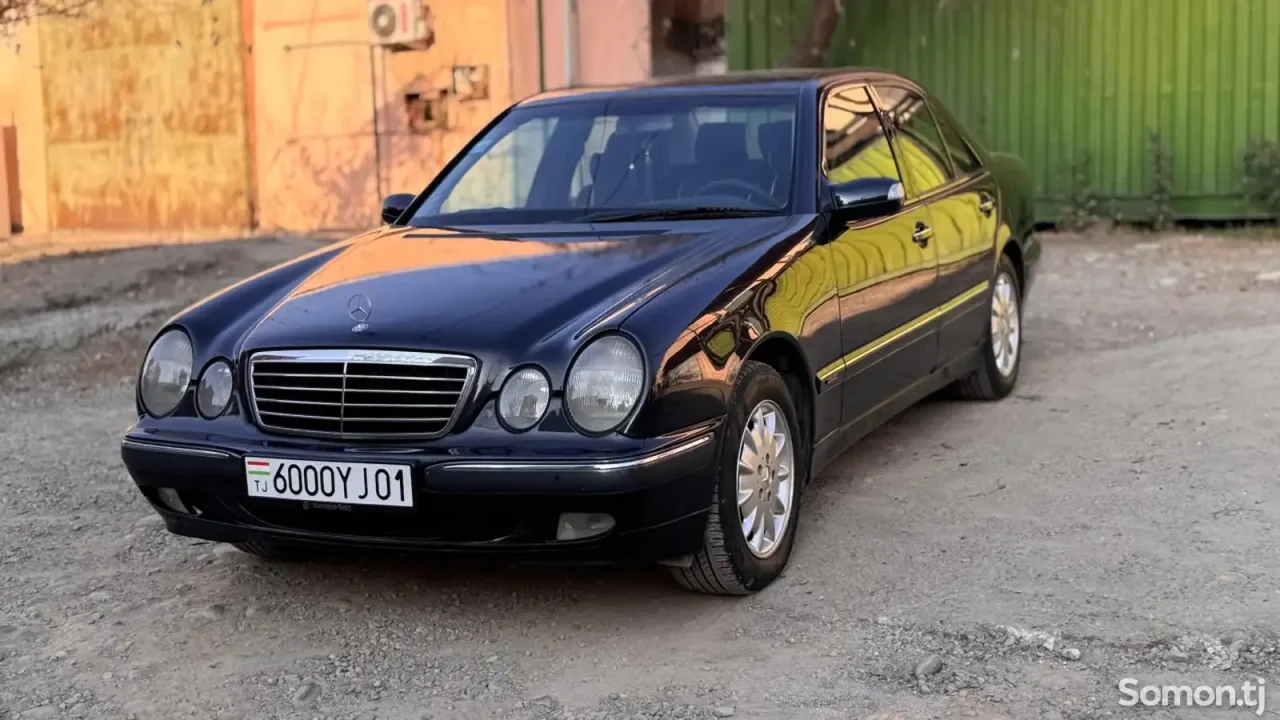 Mercedes-Benz E class 2001 · 2.4 AT