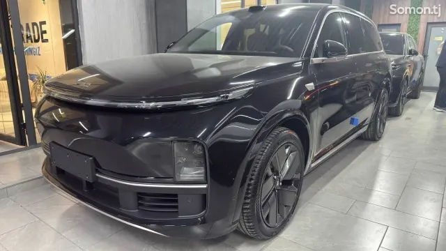 Li Auto (Lixiang) L9 2025 · 3.0 AMT