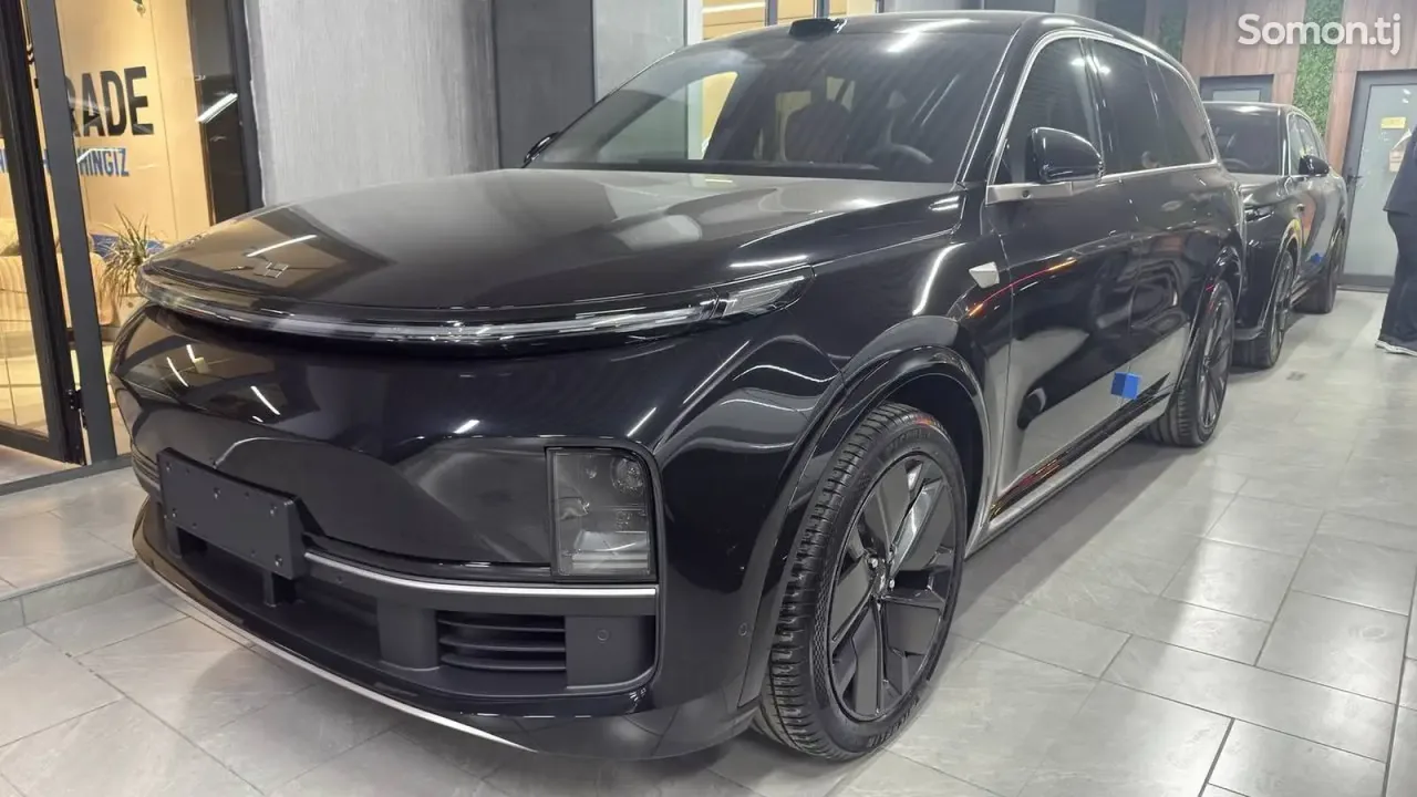 Li Auto (Lixiang) L9 2025 · 3.0 AMT
