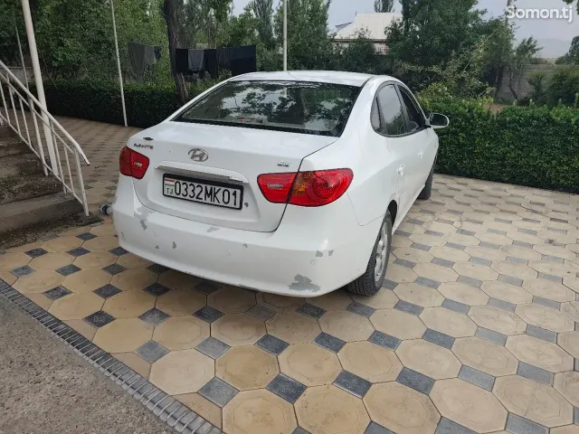 Hyundai Avante 2007 · 1.6 AT