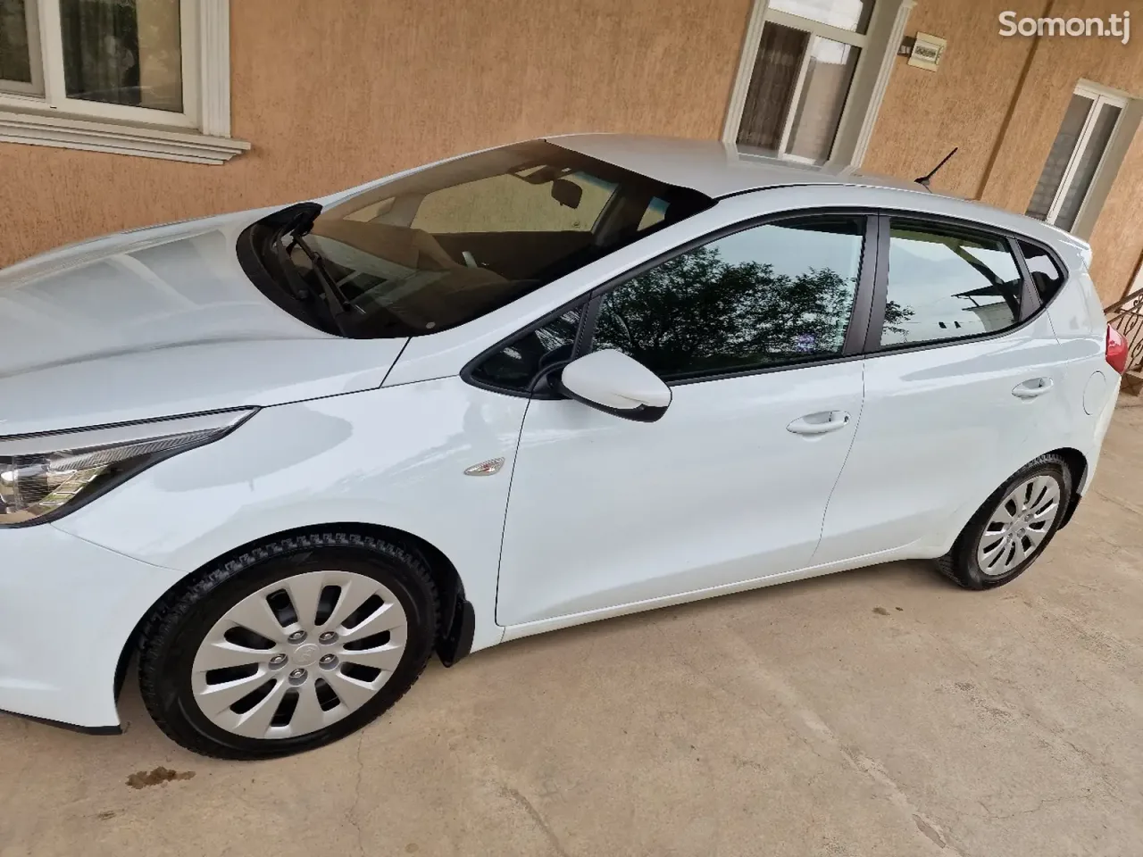 Kia Ceed 2014 · 1.4 MT