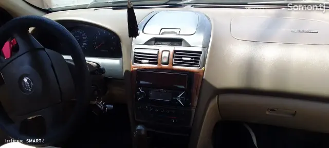 Nissan Maxima 2001 · 3.0 MT