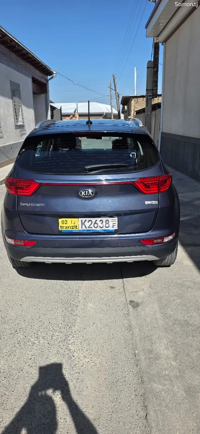 Kia Sportage 2016 · 1.7 AT