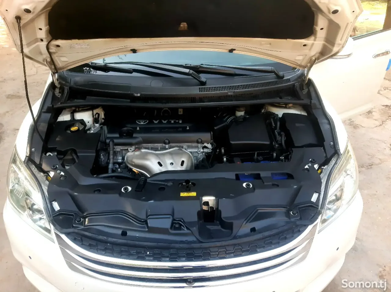 Toyota Mark X ZiO 2010 · 2.4 AT