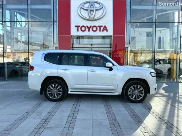 Toyota Land Cruiser 2026 · 4.0 AT