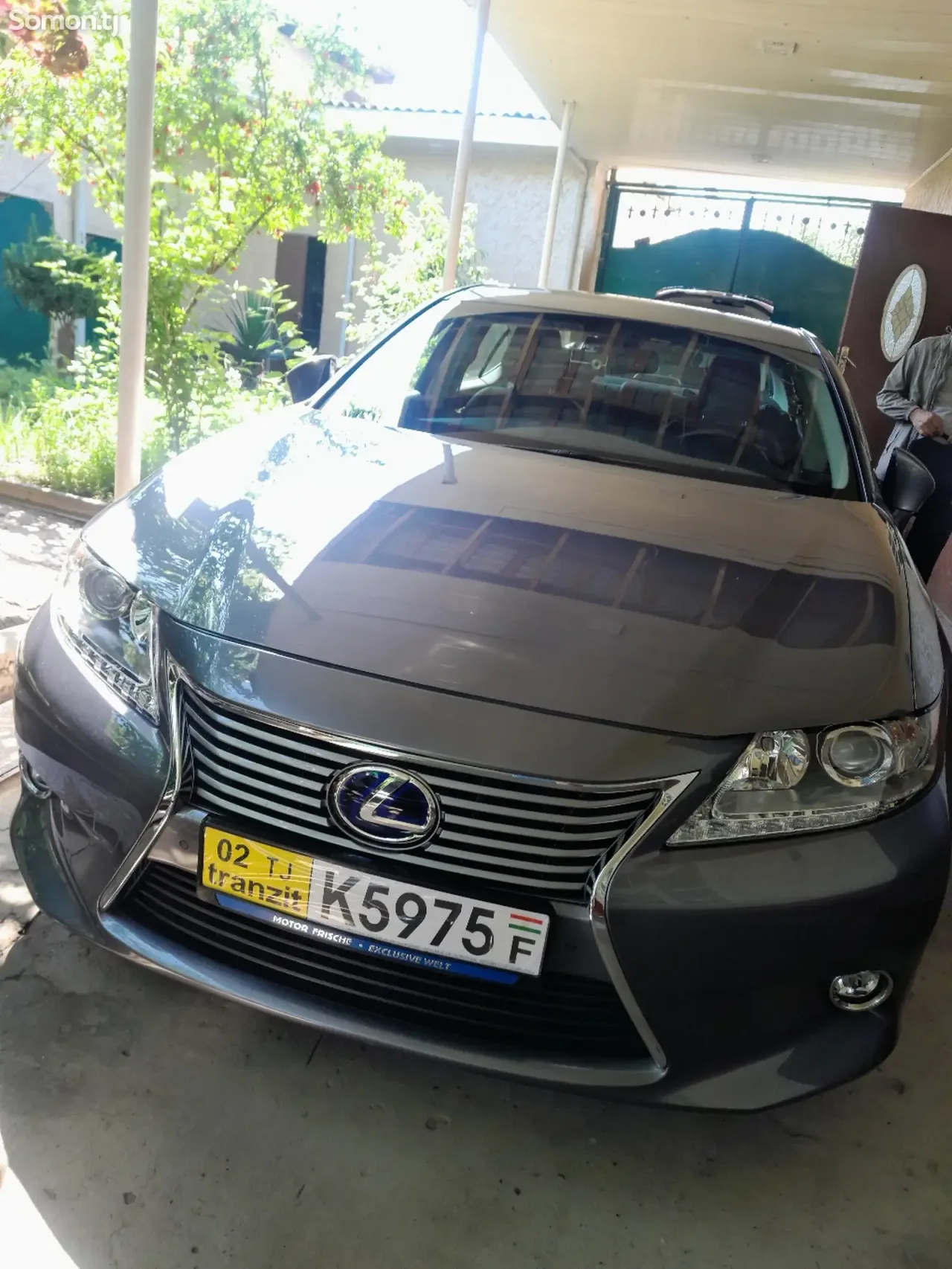 Lexus ES series 2015 · 2.5 AT