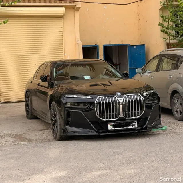 BMW 7 series 2011 · 3.5 AT