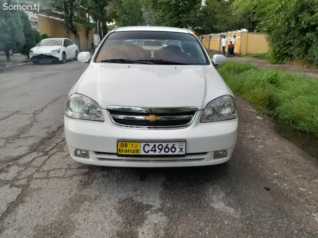 Chevrolet Lacetti 2005 · 1.6 MT