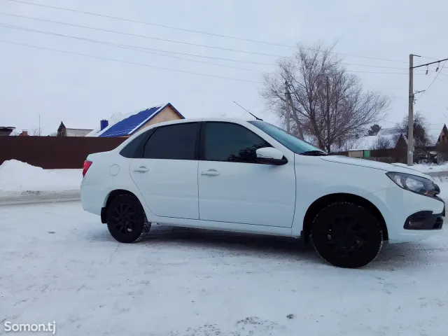 Lada (ВАЗ) Granta 2023 · 1.6 MT