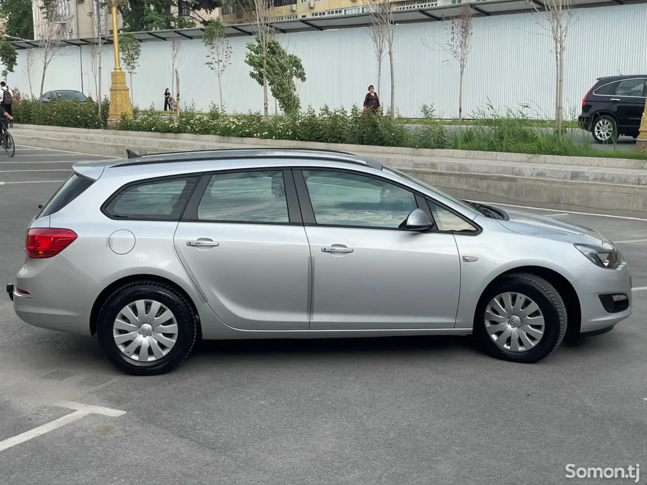 Opel Astra J 2014 · 1.7 MT