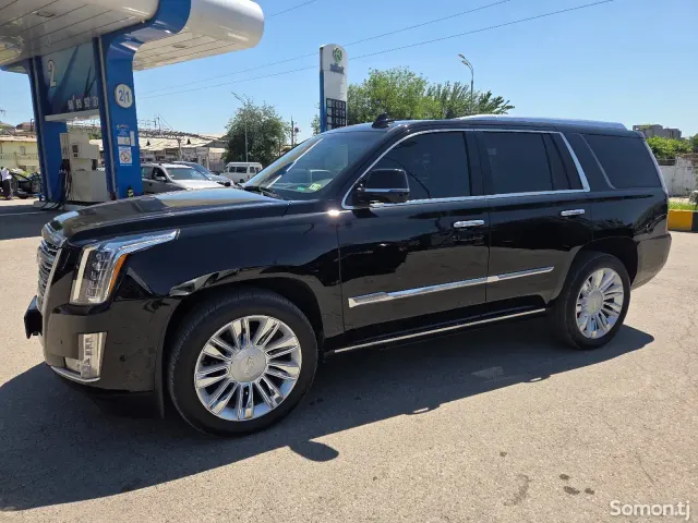 Cadillac Другая модель 2018 · 6.2 AT