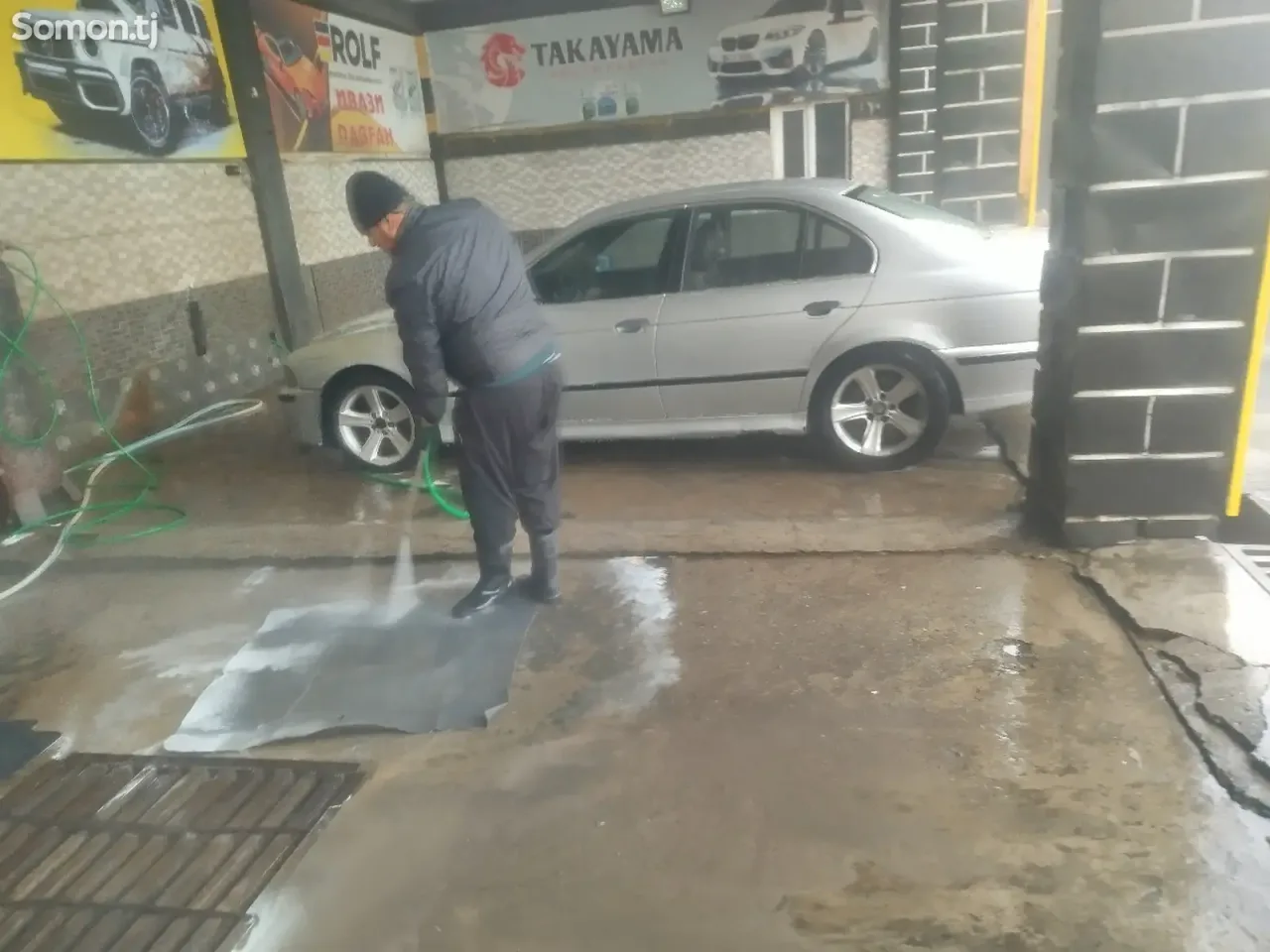 BMW 5 series 1998 · 2.0 AT