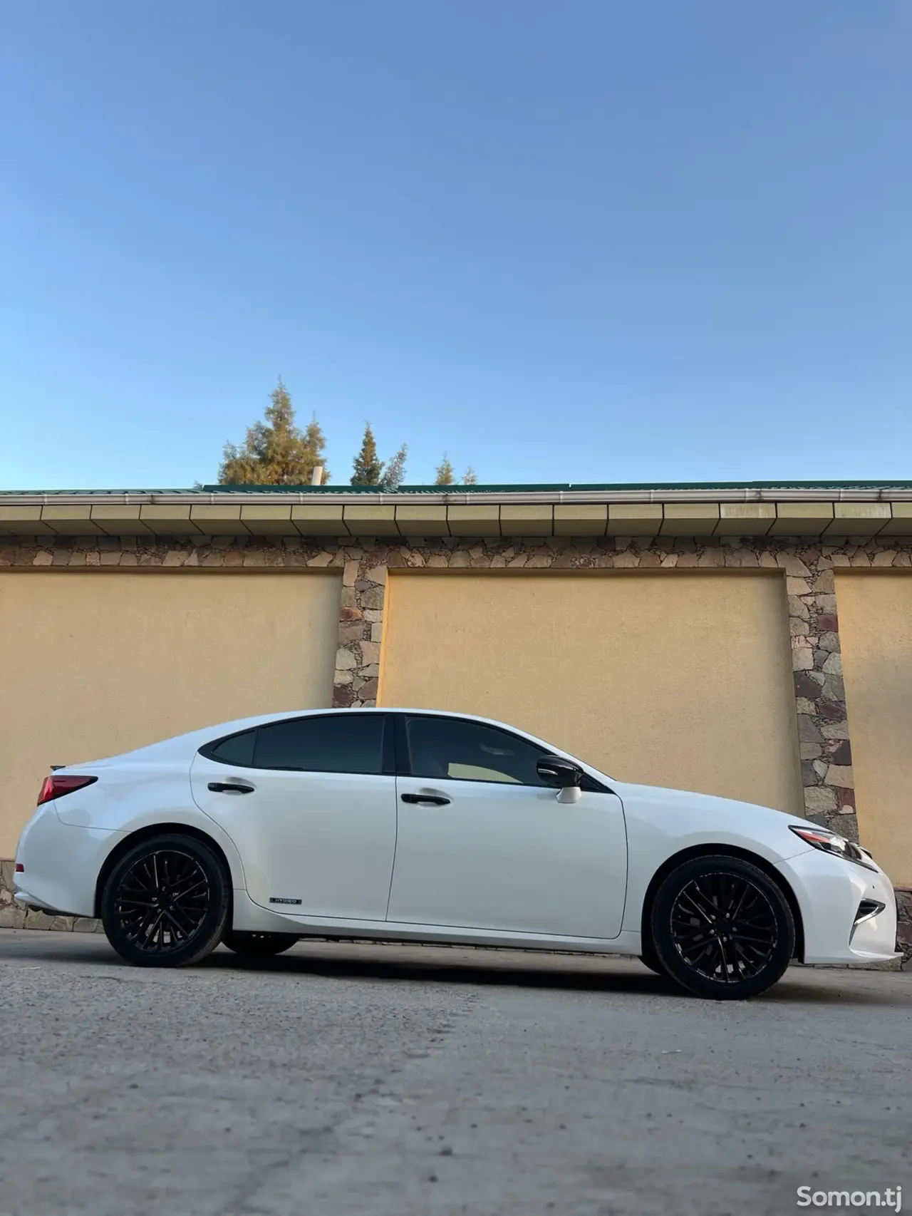 Lexus ES series 2012 · 3.0 AT