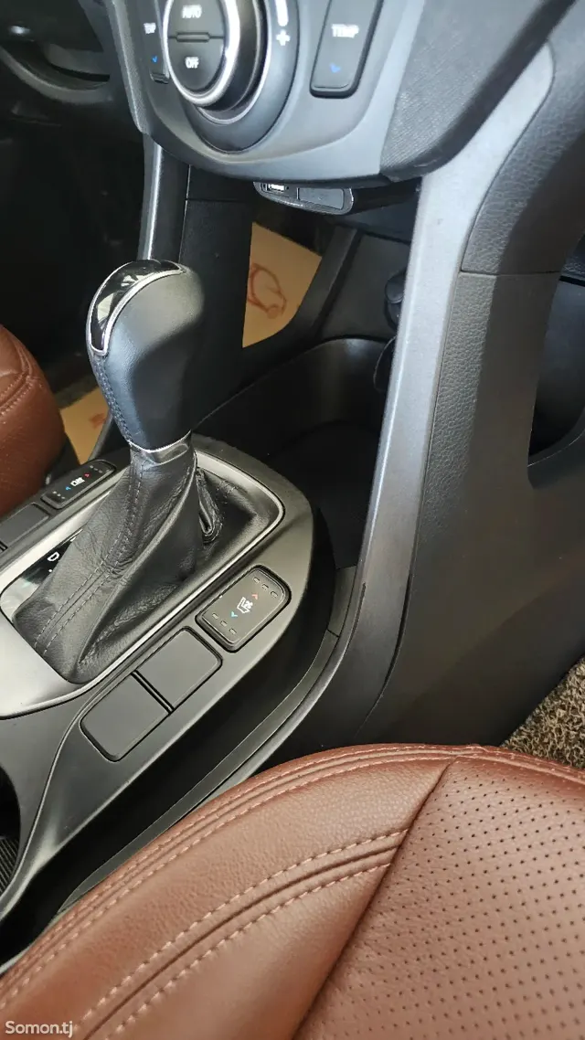 Hyundai Santa Fe 2014 · 2.0 AT