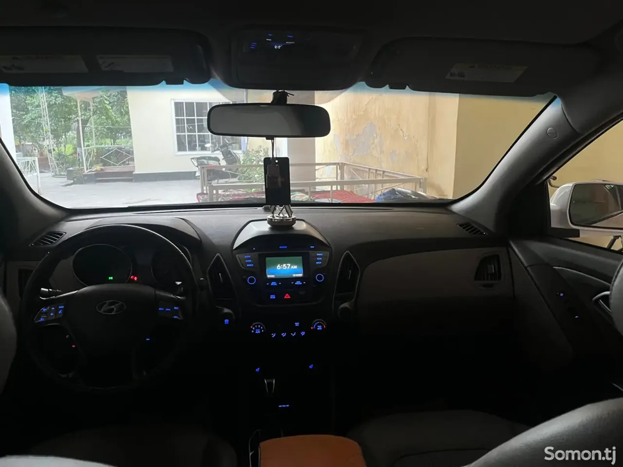 Hyundai Tucson 2015 · 2.4 AT