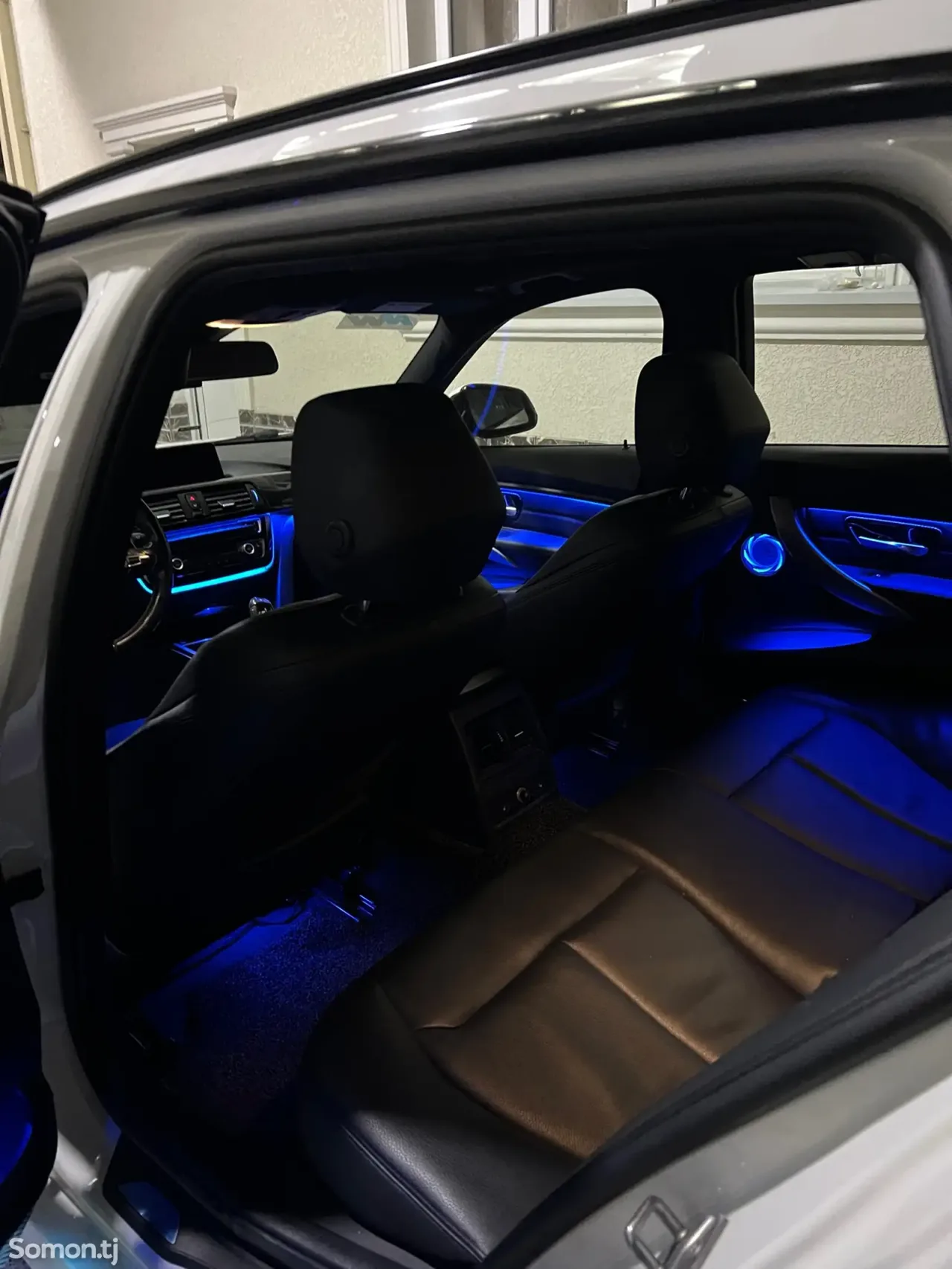 BMW M3 2015 · 2.0 AT