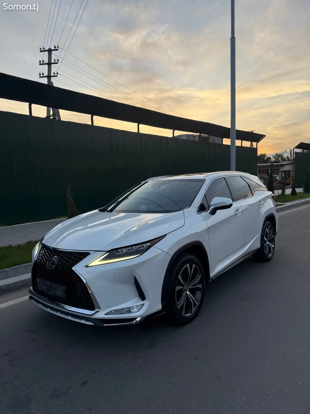 Lexus RX series 2018 · 3.5 AT