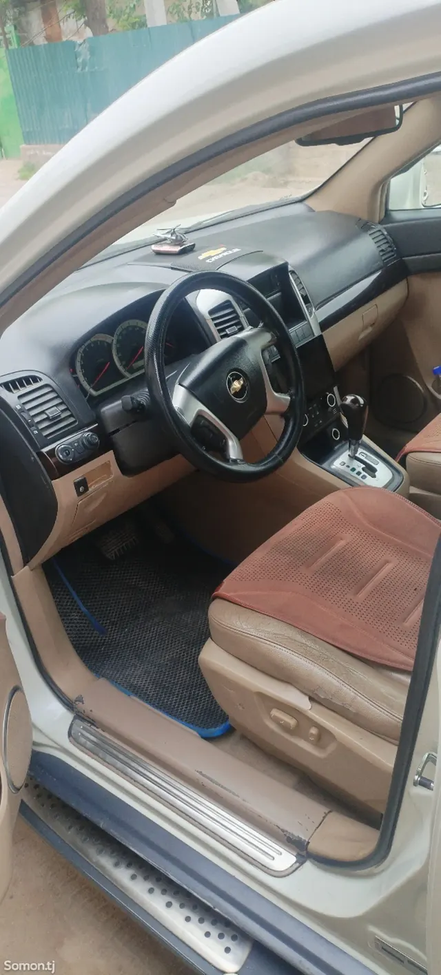 Chevrolet Captiva 2007 · 3.2 AT