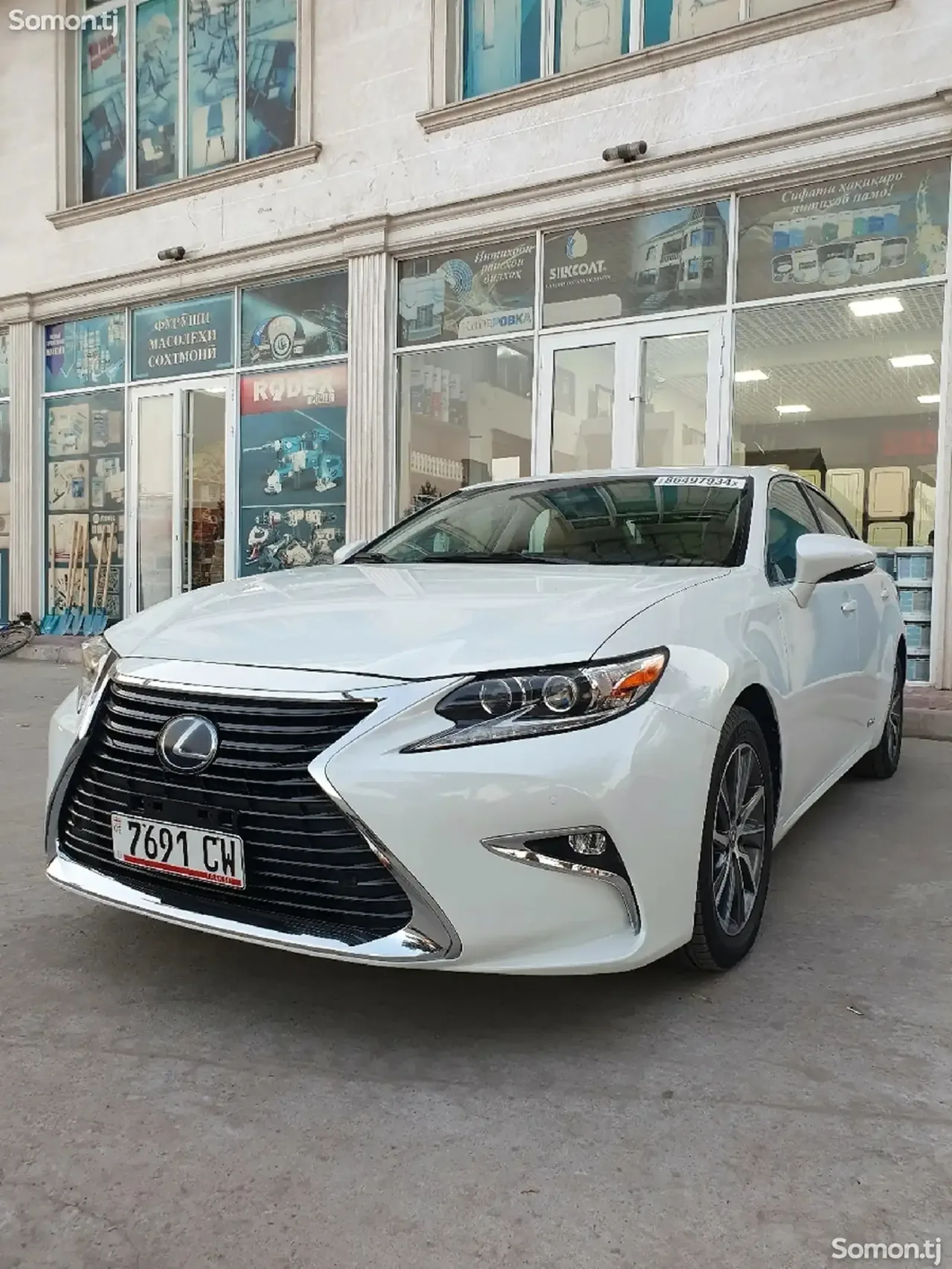 Lexus ES series 2016 · 2.5 AT