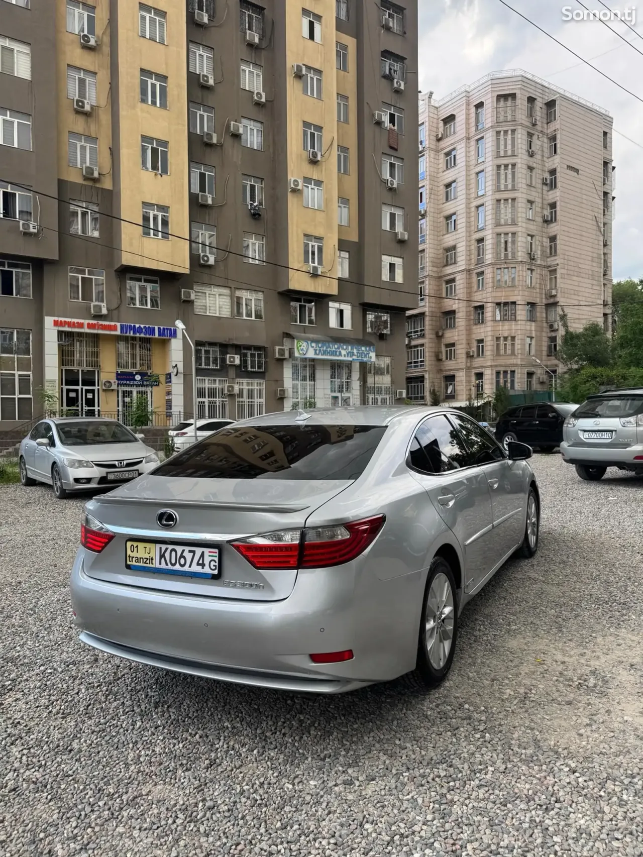 Lexus ES series 2014 · 2.5 AT