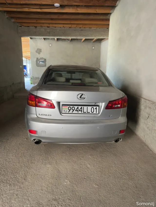 Lexus IS series 2006 · 3.0 AT