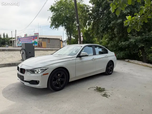 BMW 3 series 2015 · 2.0 AT