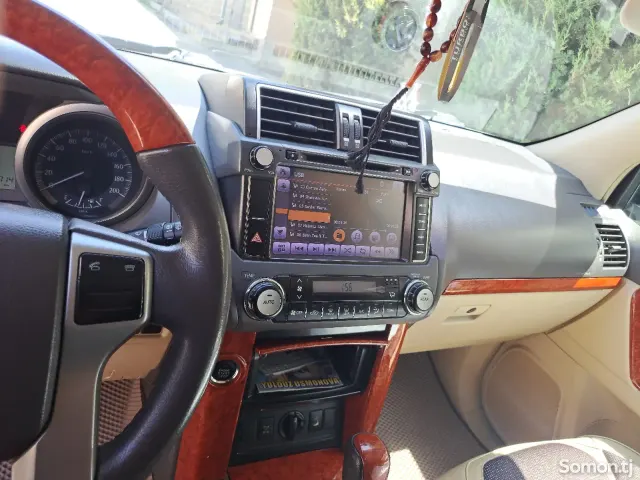 Toyota Land Cruiser Prado 2014 · 4.0 AT