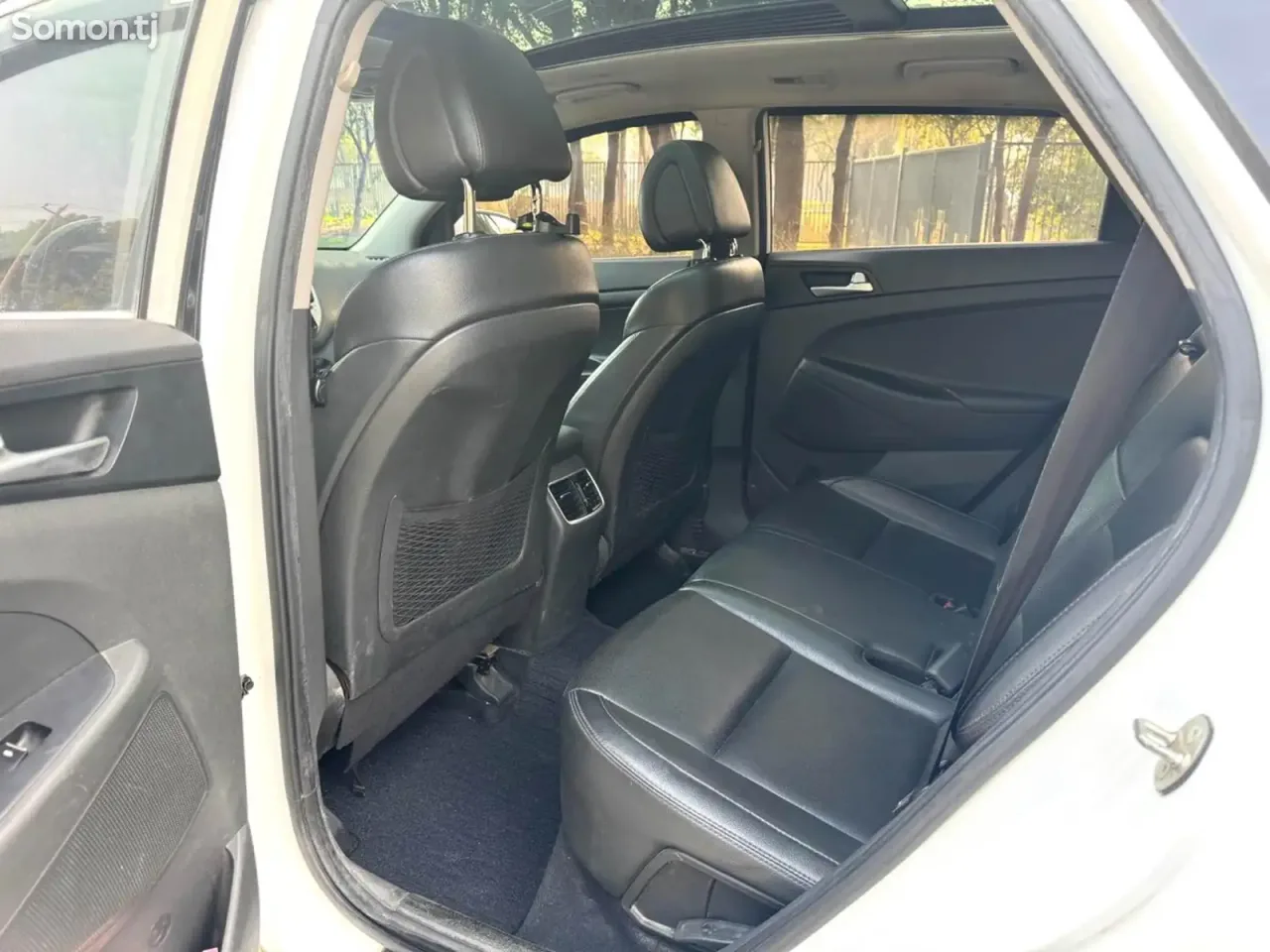 Hyundai Tucson 2016 · 1.6 AT