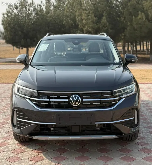 Volkswagen Touran 2025 · 1.4 AT