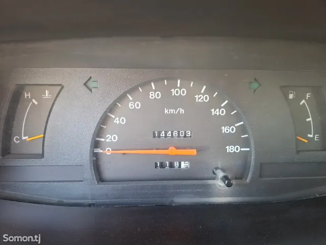 Isuzu D-Max 2008 · 2.6 MT