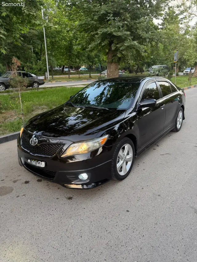 Toyota Camry 2010 · 2.5 AT