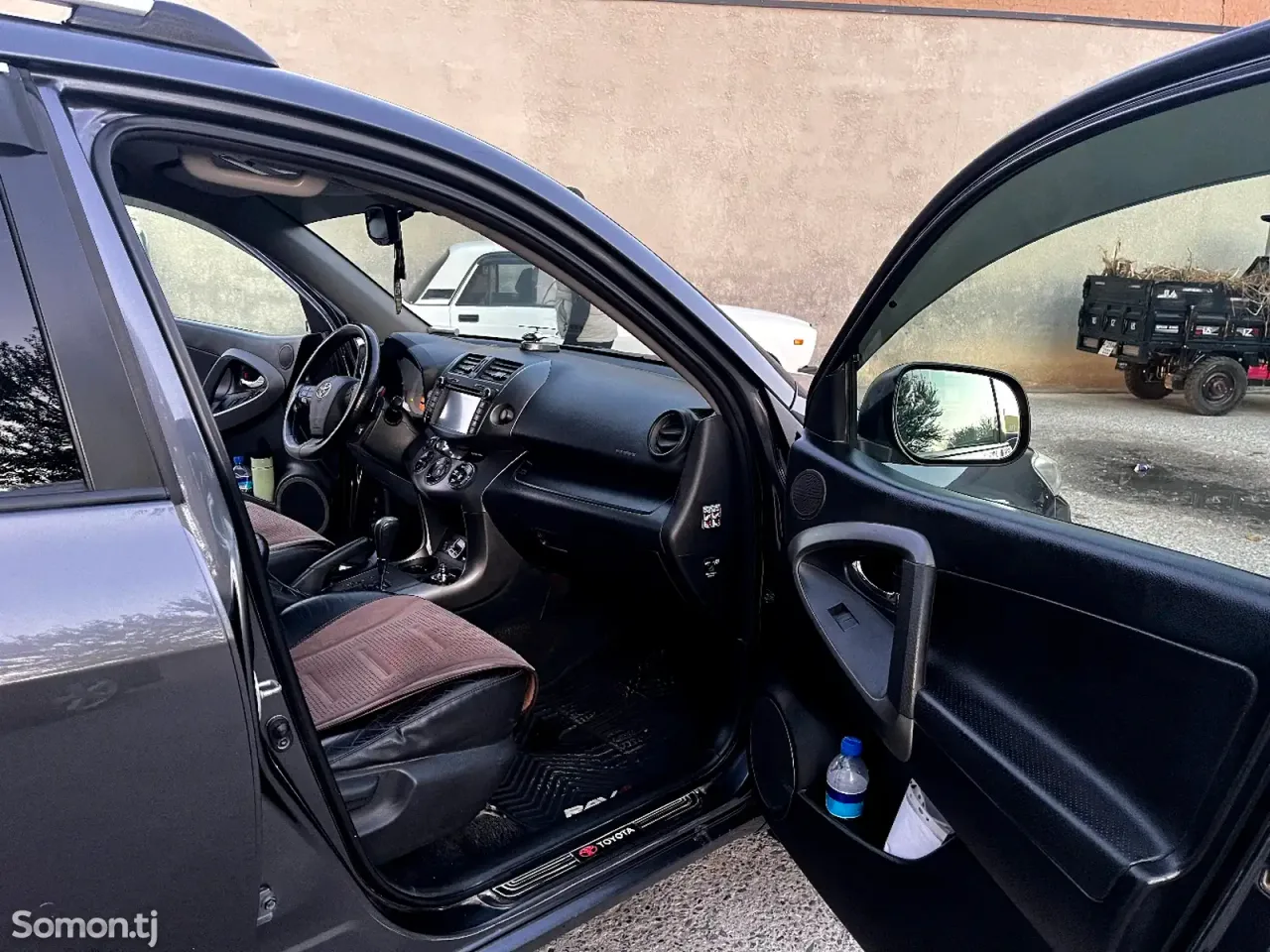 Toyota RAV 4 2012 · 2.0 AT
