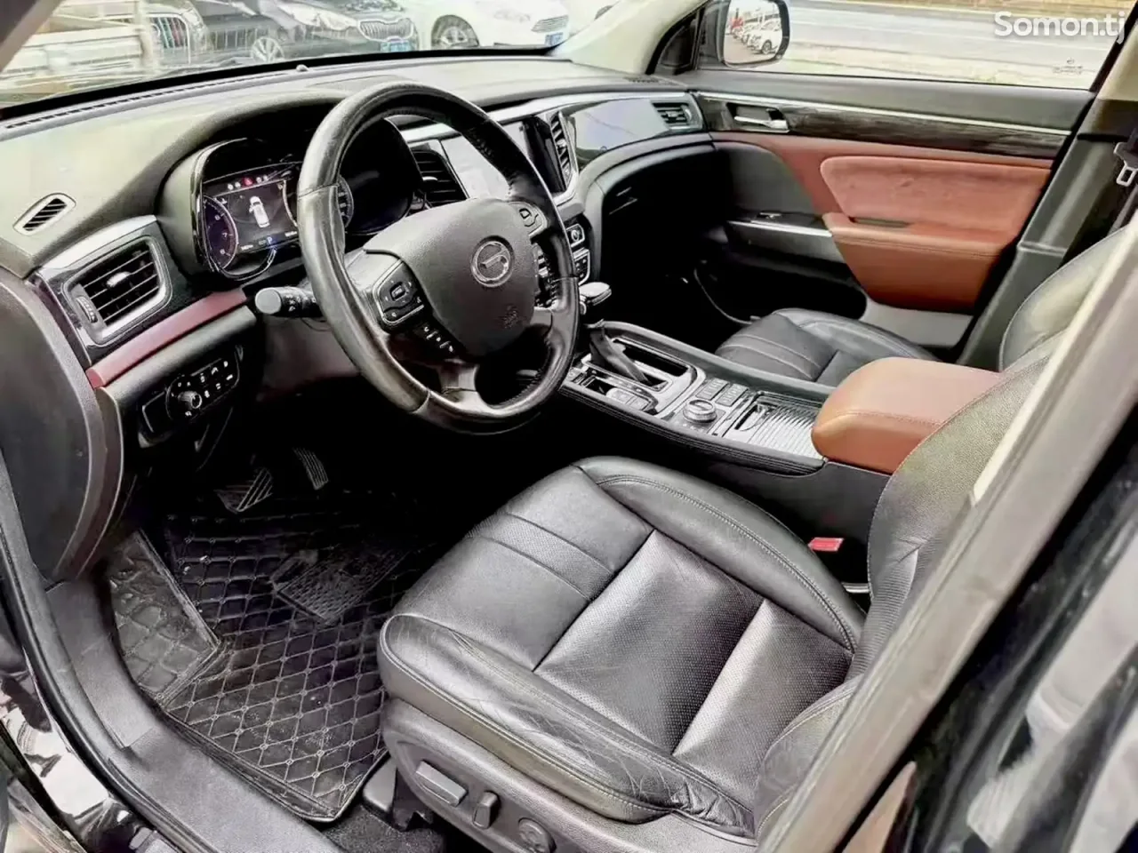 GAC Trumpchi GS8 2018 · 2.0 AT