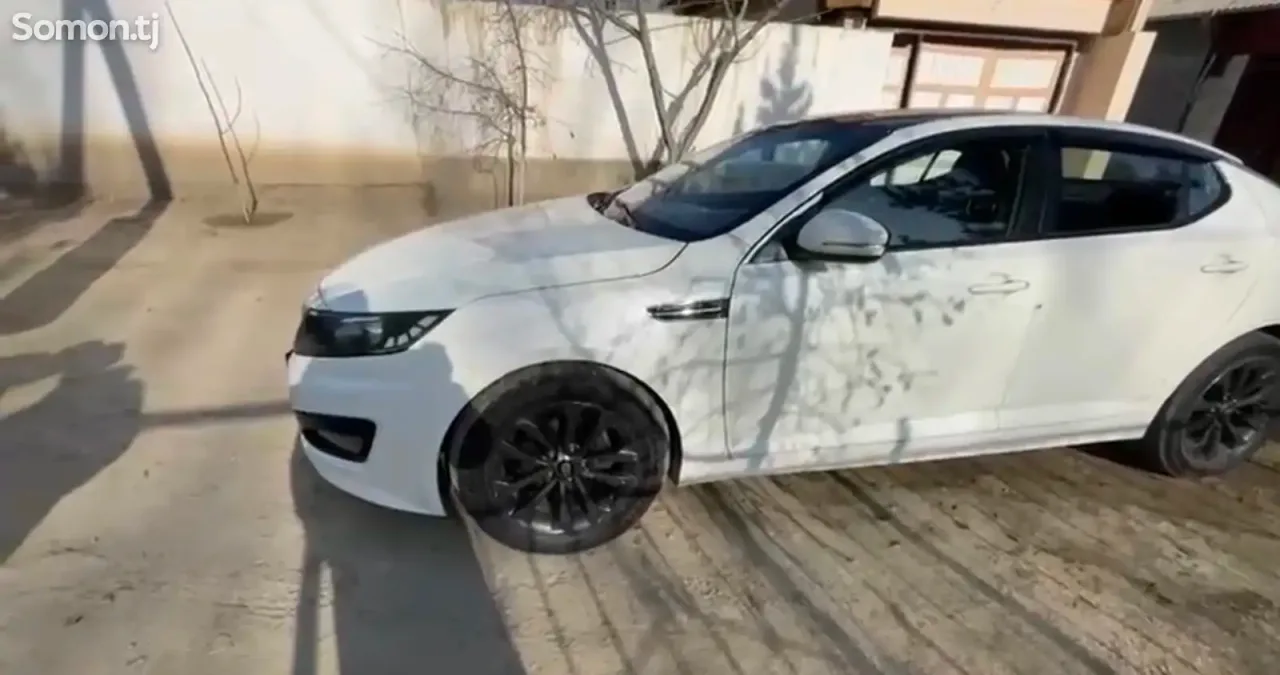 Kia K5 2012 · 1.6 AT