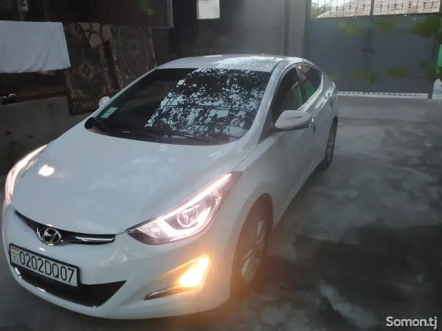 Hyundai Avante 2014 · 1.6 AT