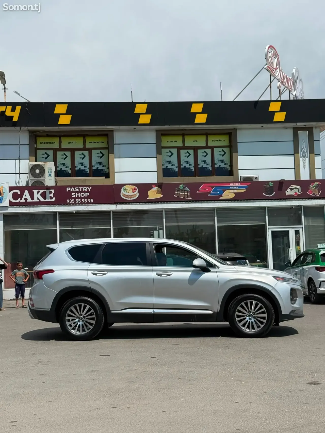 Hyundai Santa Fe 2019 · 2.4 AT